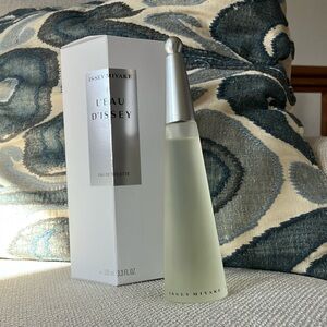 New in Box Issey Miyake L'Eau d'Issey Eau de Toilette